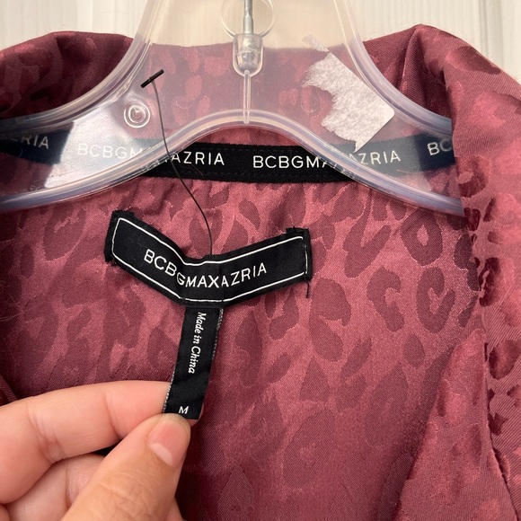 NWT BCBGMAXAZRIA Deco Rose Leopard Satin Top M - Picture 7 of 13